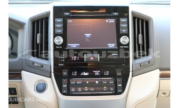 Buy Import Toyota Land Cruiser White Car in Import - Dubai in Andijon Buy Import Toyota Land Cruiser White Car in Import - Dubai in Andijon