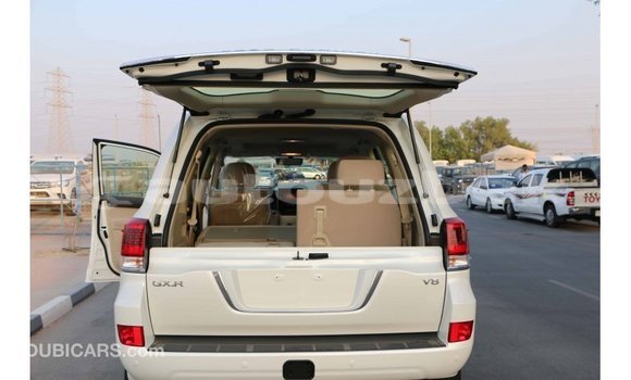 Buy Import Toyota Land Cruiser White Car in Import - Dubai in Andijon Buy Import Toyota Land Cruiser White Car in Import - Dubai in Andijon