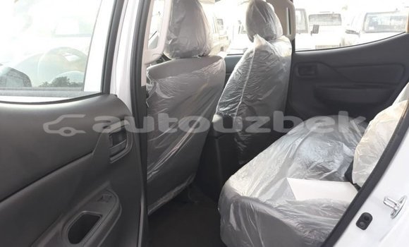 Buy Import Mitsubishi L200 White Car in Import - Dubai in Andijon Buy Import Mitsubishi L200 White Car in Import - Dubai in Andijon