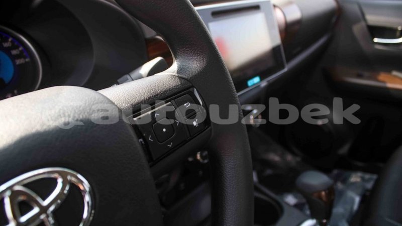 Big with watermark toyota hilux andijon import dubai 2630