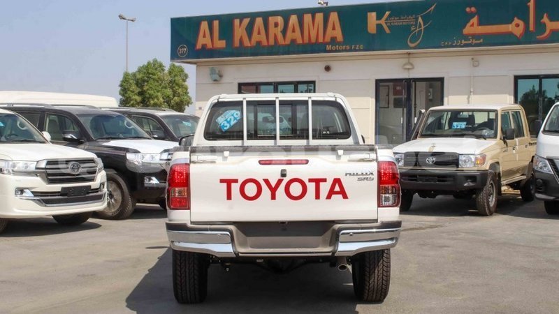 Big with watermark toyota hilux andijon import dubai 2630