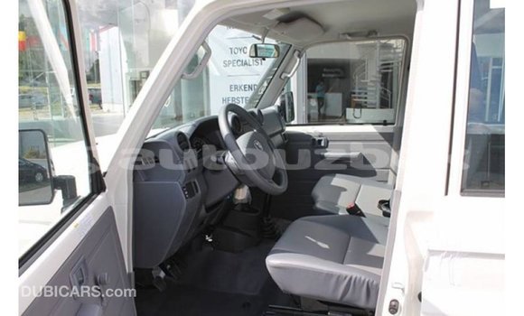 Buy Import Toyota Land Cruiser White Car in Import - Dubai in Andijon Buy Import Toyota Land Cruiser White Car in Import - Dubai in Andijon