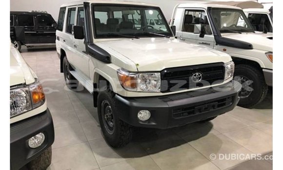 Buy Import Toyota Land Cruiser White Car in Import - Dubai in Andijon Buy Import Toyota Land Cruiser White Car in Import - Dubai in Andijon