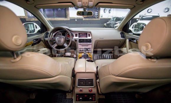 Buy Used Audi Q7 White Car in Tashkent in Toskent Buy Used Audi Q7 White Car in Tashkent in Toskent