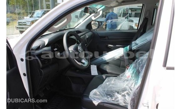 Buy Import Toyota Hilux White Car in Import - Dubai in Andijon Buy Import Toyota Hilux White Car in Import - Dubai in Andijon