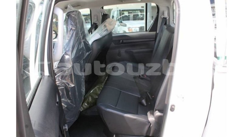 Big with watermark toyota hilux andijon import dubai 2645