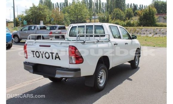 Buy Import Toyota Hilux White Car in Import - Dubai in Andijon Buy Import Toyota Hilux White Car in Import - Dubai in Andijon
