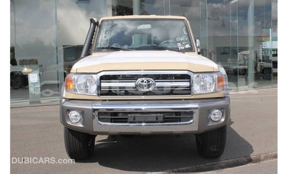Buy Import Toyota Land Cruiser Beige Car in Import - Dubai in Andijon Buy Import Toyota Land Cruiser Beige Car in Import - Dubai in Andijon