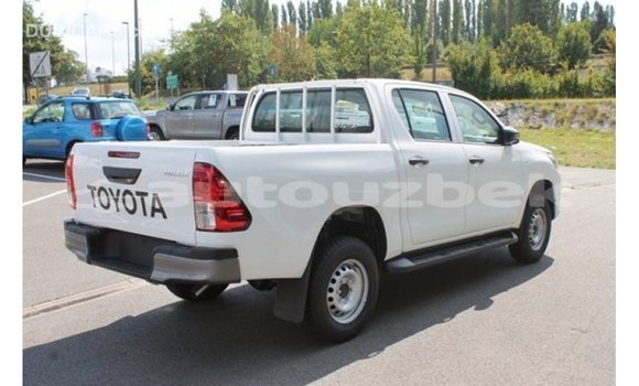 Buy Import Toyota Hilux White Car in Import - Dubai in Andijon Buy Import Toyota Hilux White Car in Import - Dubai in Andijon