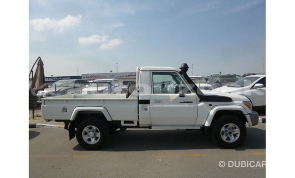 Buy Import Toyota Land Cruiser White Car in Import - Dubai in Andijon Buy Import Toyota Land Cruiser White Car in Import - Dubai in Andijon