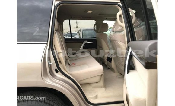 Buy Import Toyota Land Cruiser Other Car in Import - Dubai in Andijon Buy Import Toyota Land Cruiser Other Car in Import - Dubai in Andijon