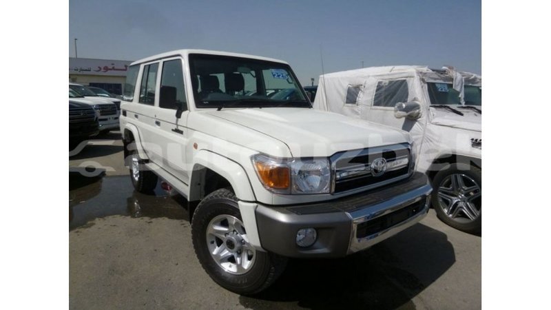 Big with watermark toyota land cruiser andijon import dubai 2663