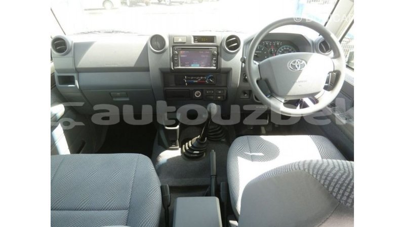 Big with watermark toyota land cruiser andijon import dubai 2663