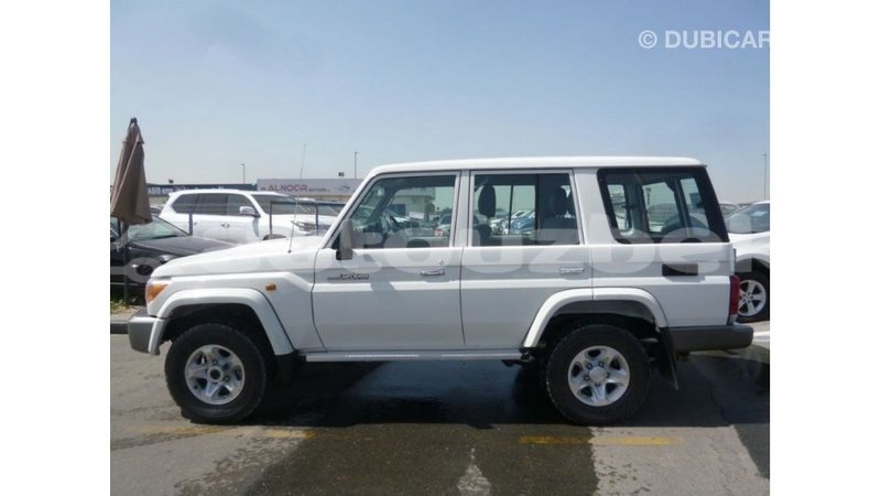 Big with watermark toyota land cruiser andijon import dubai 2663