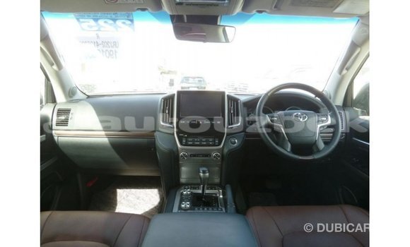 Buy Import Toyota Land Cruiser Red Car in Import - Dubai in Andijon Buy Import Toyota Land Cruiser Red Car in Import - Dubai in Andijon