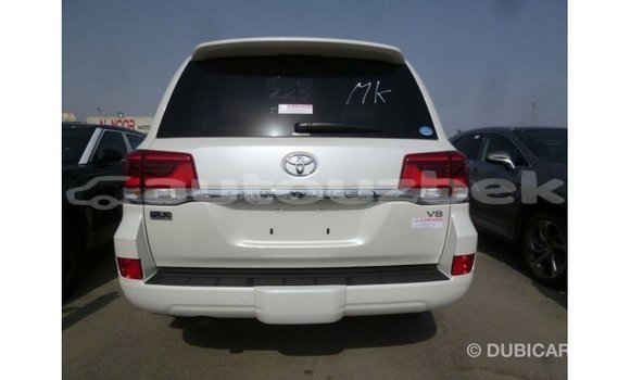 Buy Import Toyota Land Cruiser White Car in Import - Dubai in Andijon Buy Import Toyota Land Cruiser White Car in Import - Dubai in Andijon