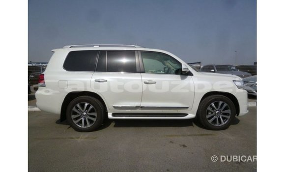 Buy Import Toyota Land Cruiser White Car in Import - Dubai in Andijon Buy Import Toyota Land Cruiser White Car in Import - Dubai in Andijon