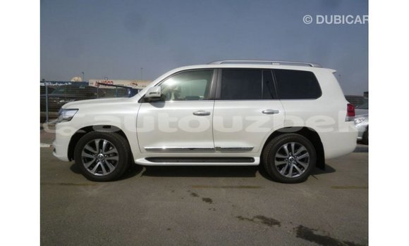 Buy Import Toyota Land Cruiser White Car in Import - Dubai in Andijon Buy Import Toyota Land Cruiser White Car in Import - Dubai in Andijon