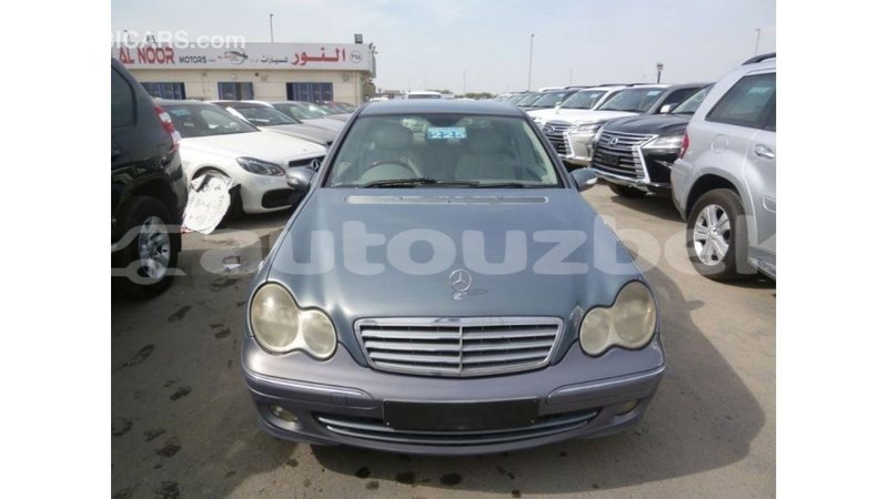 Big with watermark mercedes benz 190 andijon import dubai 2675