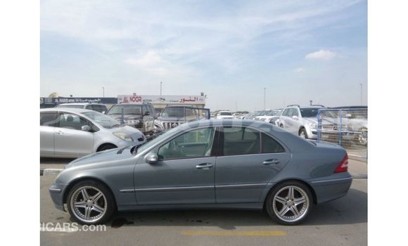 Buy Import Mercedes-Benz 190 Blue Car in Import - Dubai in Andijon Buy Import Mercedes-Benz 190 Blue Car in Import - Dubai in Andijon
