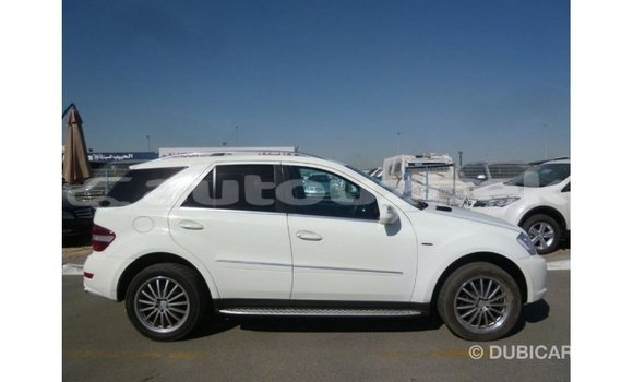 Buy Import Mercedes-Benz 190 White Car in Import - Dubai in Andijon Buy Import Mercedes-Benz 190 White Car in Import - Dubai in Andijon
