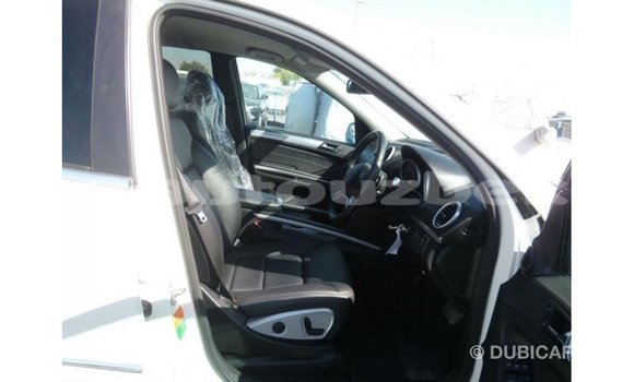 Buy Import Mercedes-Benz 190 White Car in Import - Dubai in Andijon Buy Import Mercedes-Benz 190 White Car in Import - Dubai in Andijon