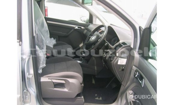 Buy Import Volkswagen Touran Other Car in Import - Dubai in Andijon Buy Import Volkswagen Touran Other Car in Import - Dubai in Andijon