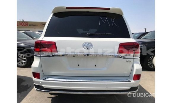 Buy Import Toyota Land Cruiser White Car in Import - Dubai in Andijon Buy Import Toyota Land Cruiser White Car in Import - Dubai in Andijon