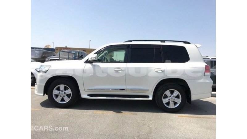 Big with watermark toyota land cruiser andijon import dubai 2686