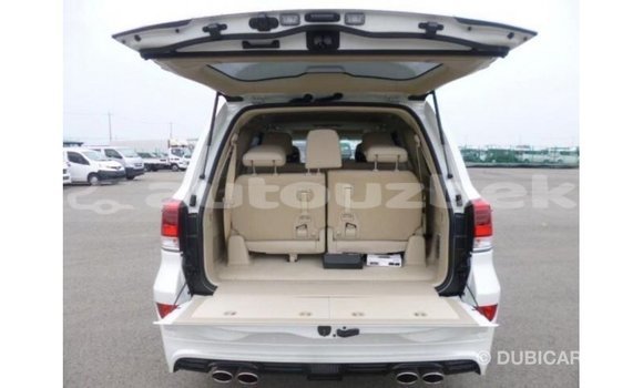 Buy Import Toyota Land Cruiser White Car in Import - Dubai in Andijon Buy Import Toyota Land Cruiser White Car in Import - Dubai in Andijon