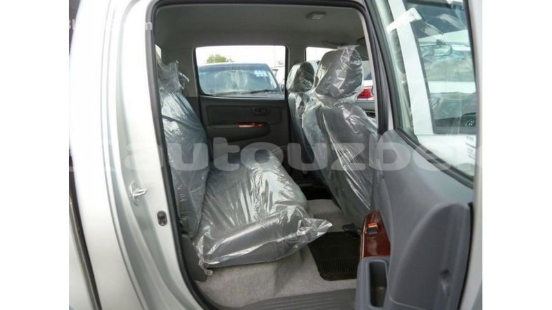 Big with watermark toyota hilux andijon import dubai 2689
