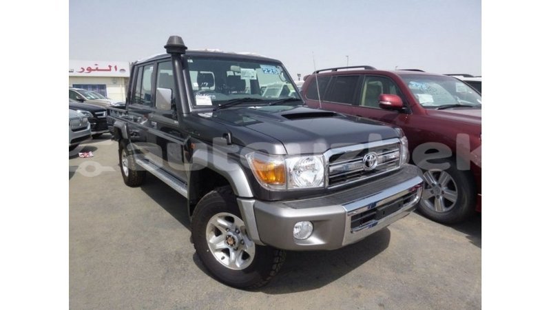 Big with watermark toyota land cruiser andijon import dubai 2707