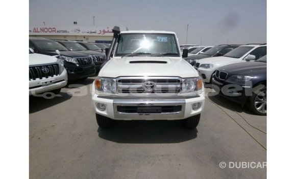 Buy Import Toyota Land Cruiser White Car in Import - Dubai in Andijon Buy Import Toyota Land Cruiser White Car in Import - Dubai in Andijon