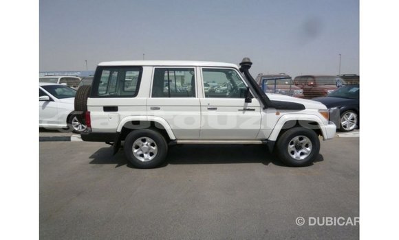 Buy Import Toyota Land Cruiser White Car in Import - Dubai in Andijon Buy Import Toyota Land Cruiser White Car in Import - Dubai in Andijon