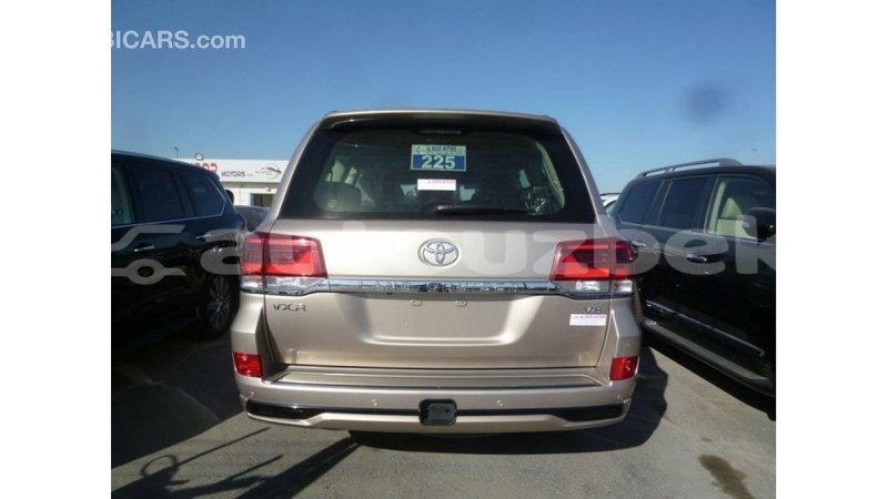 Big with watermark toyota land cruiser andijon import dubai 2714