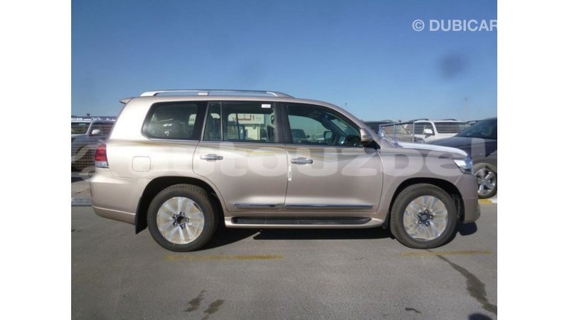 Big with watermark toyota land cruiser andijon import dubai 2714