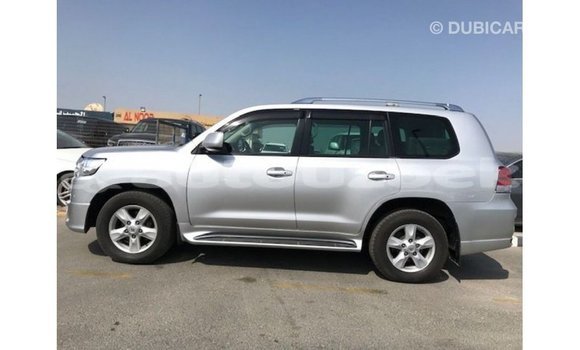 Buy Import Toyota Land Cruiser Other Car in Import - Dubai in Andijon Buy Import Toyota Land Cruiser Other Car in Import - Dubai in Andijon