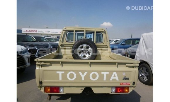 Buy Import Toyota Land Cruiser Beige Car in Import - Dubai in Andijon Buy Import Toyota Land Cruiser Beige Car in Import - Dubai in Andijon