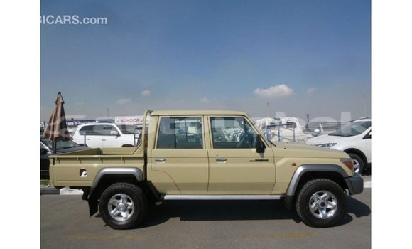 Buy Import Toyota Land Cruiser Beige Car in Import - Dubai in Andijon Buy Import Toyota Land Cruiser Beige Car in Import - Dubai in Andijon
