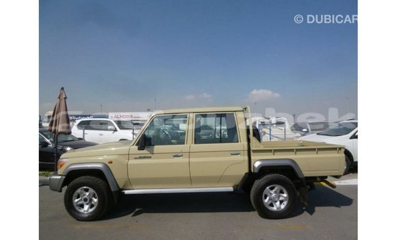 Buy Import Toyota Land Cruiser Beige Car in Import - Dubai in Andijon Buy Import Toyota Land Cruiser Beige Car in Import - Dubai in Andijon