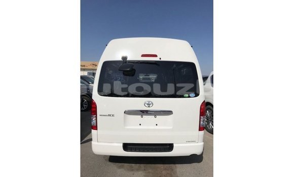 Buy Import Toyota Hiace White Car in Import - Dubai in Andijon Buy Import Toyota Hiace White Car in Import - Dubai in Andijon