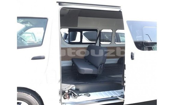 Buy Import Toyota Hiace White Car in Import - Dubai in Andijon Buy Import Toyota Hiace White Car in Import - Dubai in Andijon