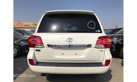 Buy Import Toyota Land Cruiser White Car in Import - Dubai in Andijon Buy Import Toyota Land Cruiser White Car in Import - Dubai in Andijon