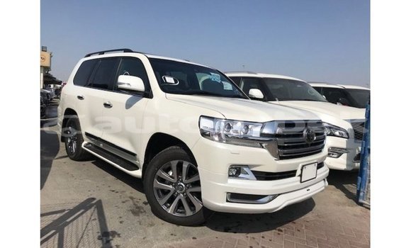 Buy Import Toyota Land Cruiser White Car in Import - Dubai in Andijon Buy Import Toyota Land Cruiser White Car in Import - Dubai in Andijon