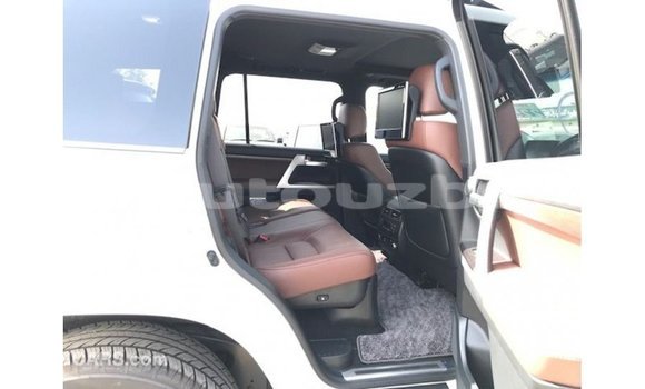 Buy Import Toyota Land Cruiser White Car in Import - Dubai in Andijon Buy Import Toyota Land Cruiser White Car in Import - Dubai in Andijon