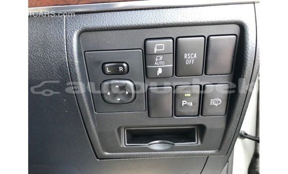 Buy Import Toyota Land Cruiser White Car in Import - Dubai in Andijon Buy Import Toyota Land Cruiser White Car in Import - Dubai in Andijon