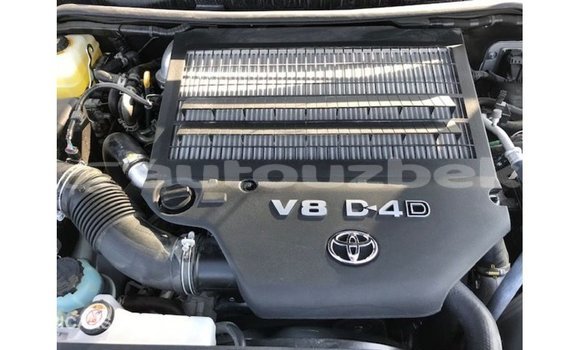 Buy Import Toyota Land Cruiser White Car in Import - Dubai in Andijon Buy Import Toyota Land Cruiser White Car in Import - Dubai in Andijon