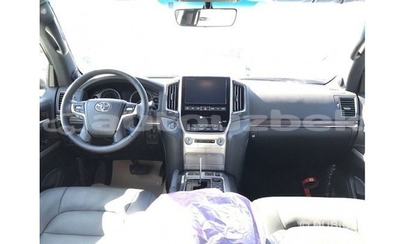 Buy Import Toyota Land Cruiser White Car in Import - Dubai in Andijon Buy Import Toyota Land Cruiser White Car in Import - Dubai in Andijon