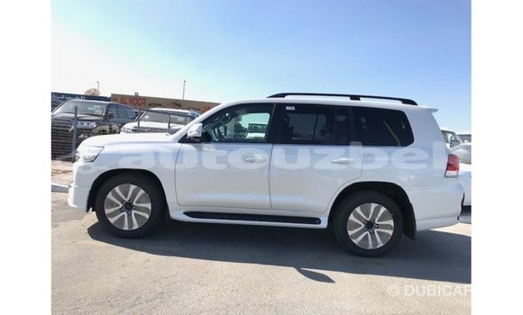 Buy Import Toyota Land Cruiser White Car in Import - Dubai in Andijon Buy Import Toyota Land Cruiser White Car in Import - Dubai in Andijon