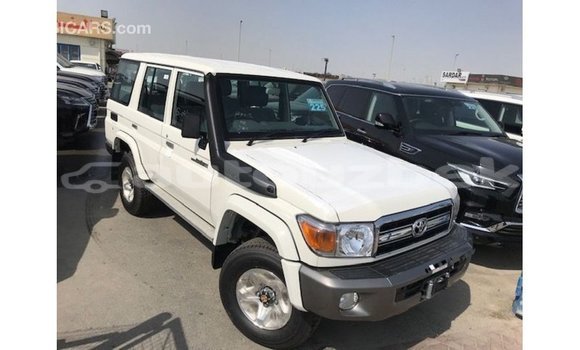 Buy Import Toyota Land Cruiser White Car in Import - Dubai in Andijon Buy Import Toyota Land Cruiser White Car in Import - Dubai in Andijon